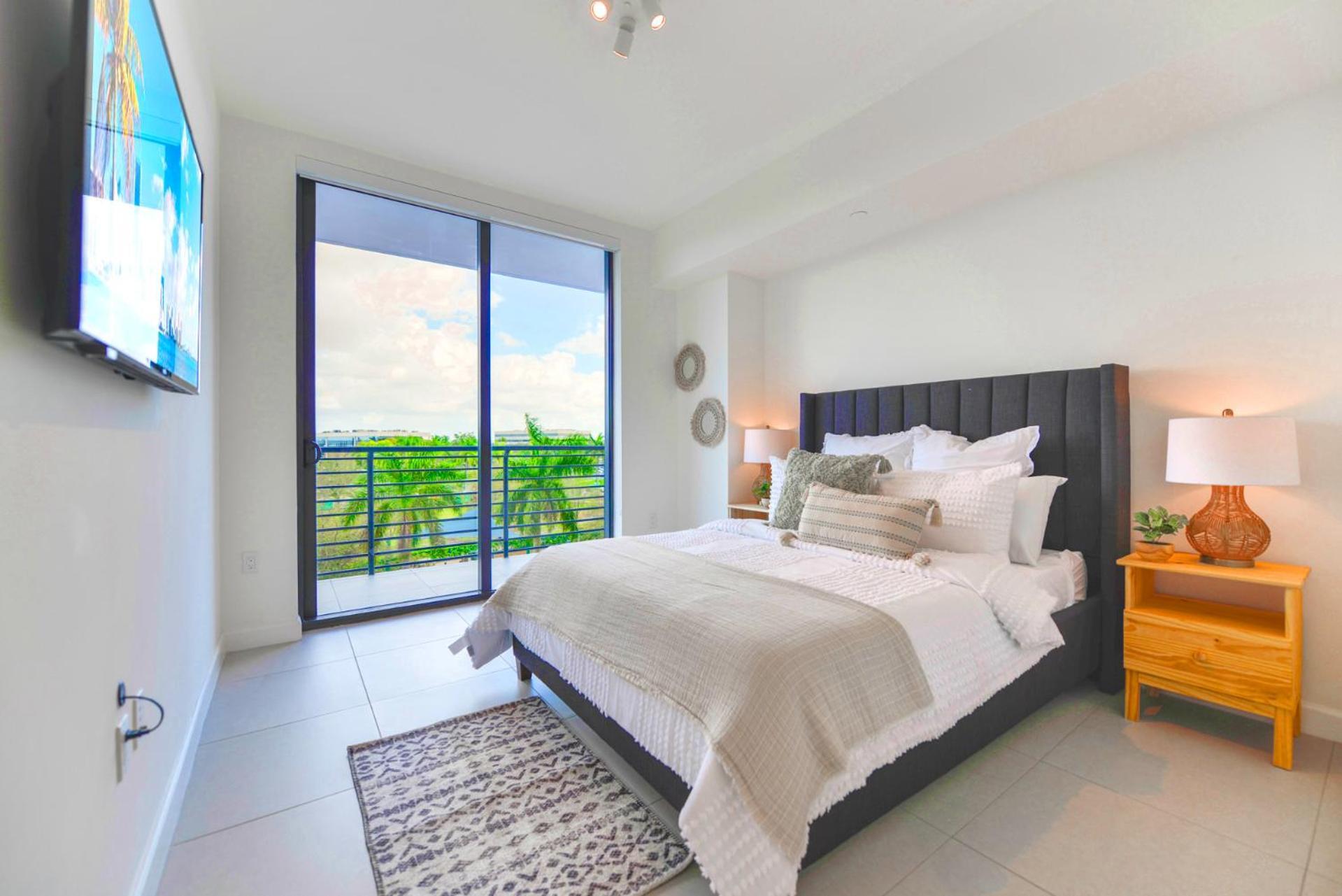 Beautiful And Stylish Close The Doral Park Apartamento